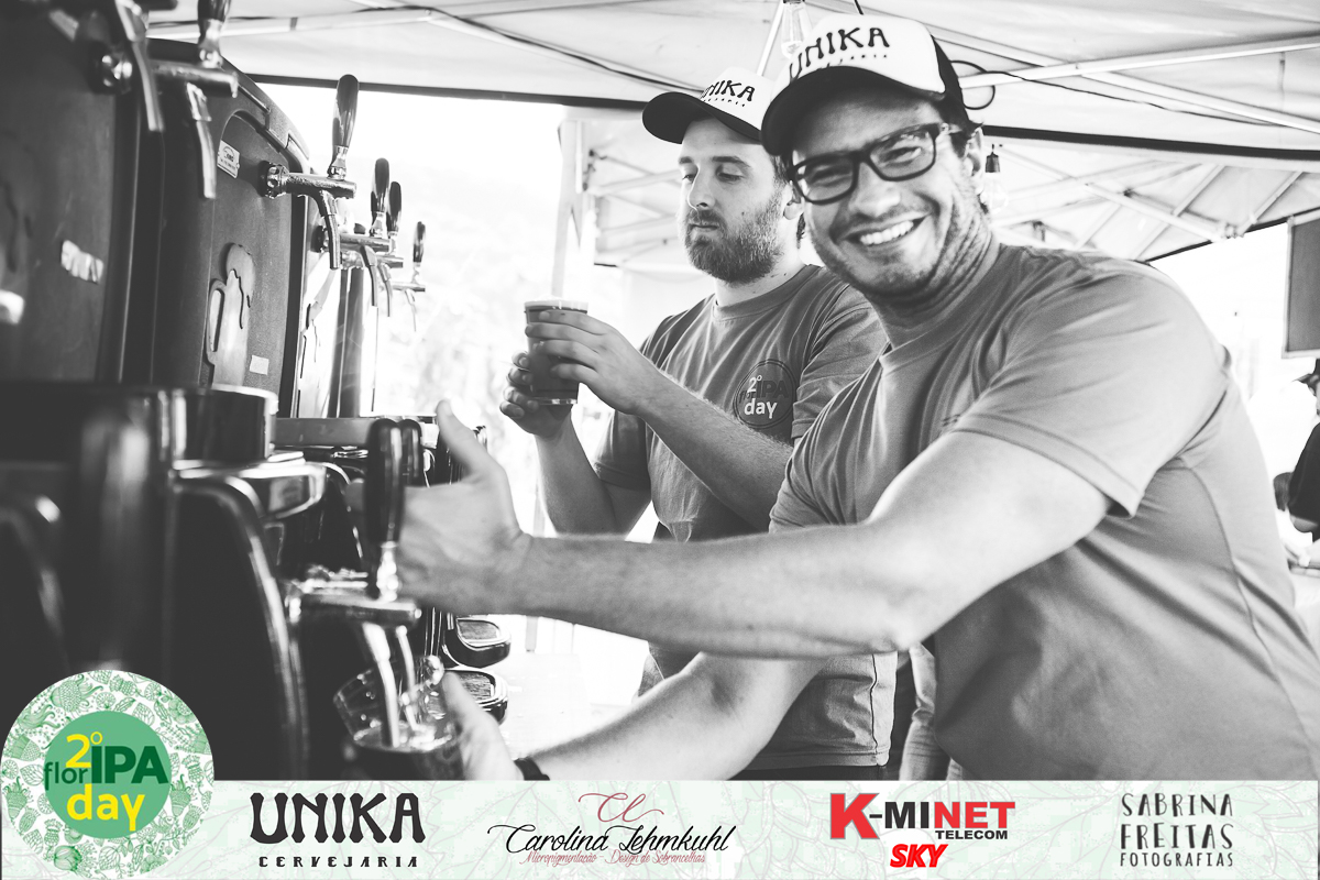 Fotos do evento que aconteceu em Florianópolis - Estacionamento do Burger Break - 2ª Edição FlorIPA Day - Sabrina Freitas Fotografias