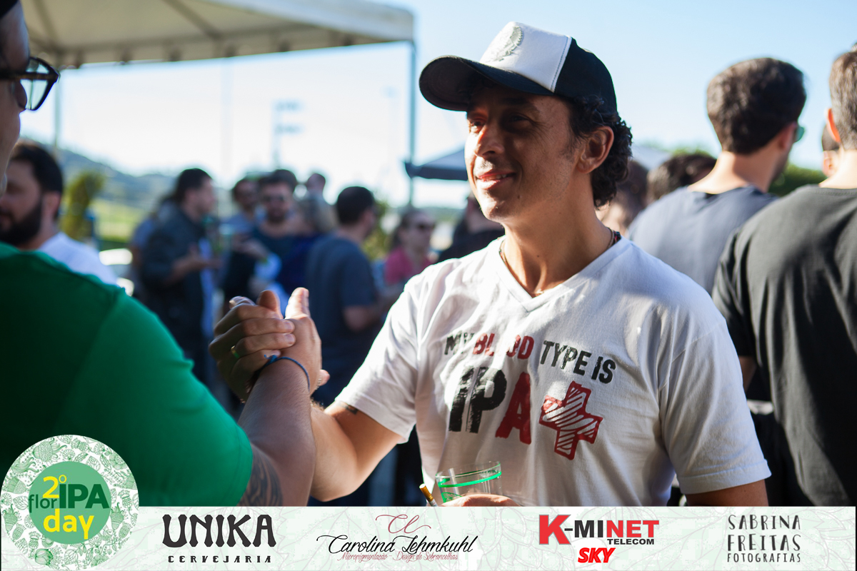 Fotos do evento que aconteceu em Florianópolis - Estacionamento do Burger Break - 2ª Edição FlorIPA Day - Sabrina Freitas Fotografias