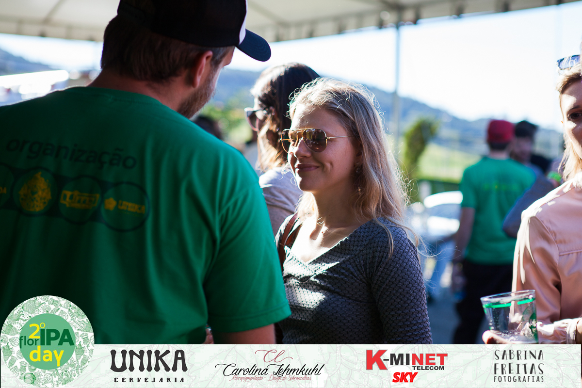 Fotos do evento que aconteceu em Florianópolis - Estacionamento do Burger Break - 2ª Edição FlorIPA Day - Sabrina Freitas Fotografias