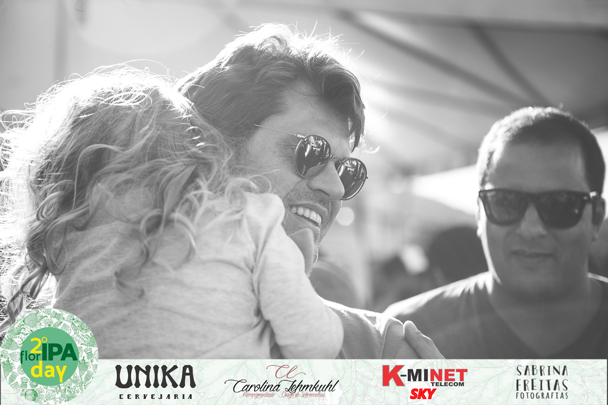 Fotos do evento que aconteceu em Florianópolis - Estacionamento do Burger Break - 2ª Edição FlorIPA Day - Sabrina Freitas Fotografias