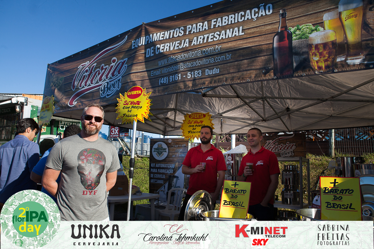 Fotos do evento que aconteceu em Florianópolis - Estacionamento do Burger Break - 2ª Edição FlorIPA Day - Sabrina Freitas Fotografias