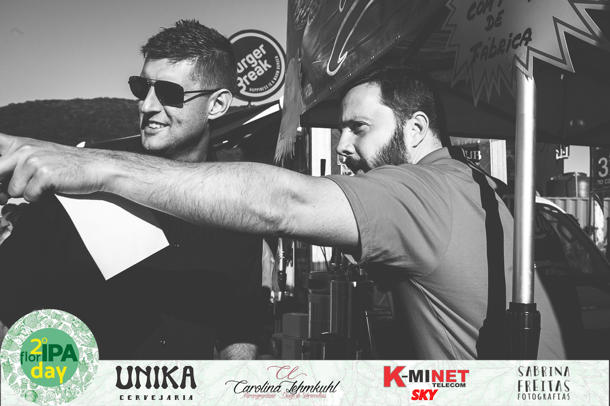 Fotos do evento que aconteceu em Florianópolis - Estacionamento do Burger Break - 2ª Edição FlorIPA Day - Sabrina Freitas Fotografias