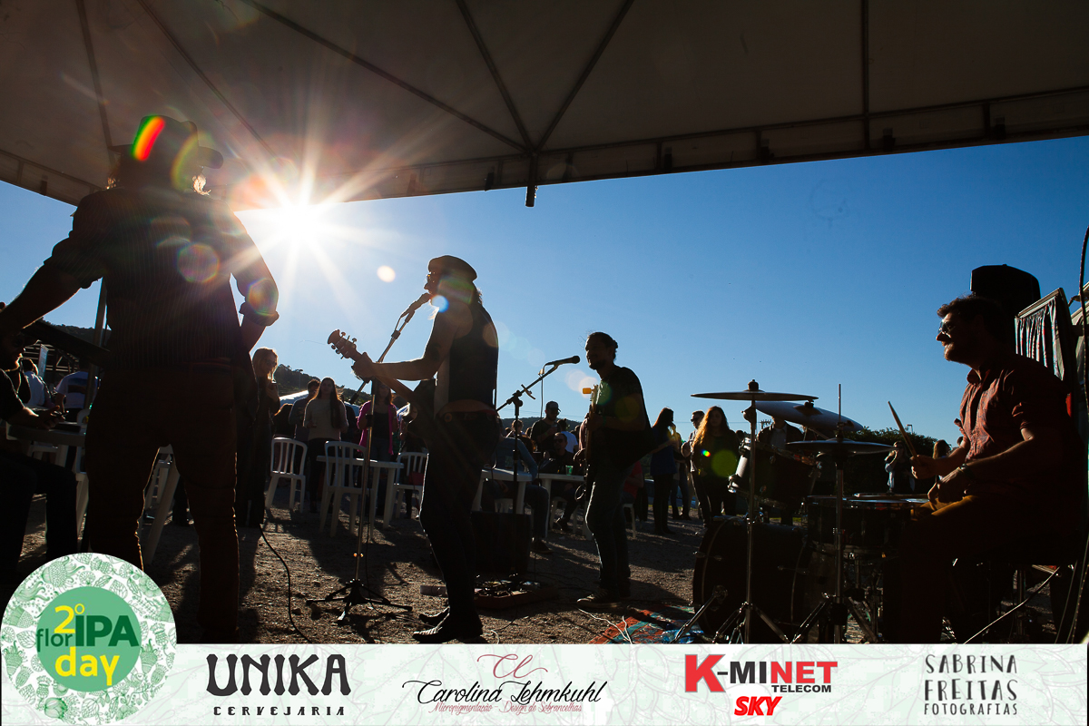 Fotos do evento que aconteceu em Florianópolis - Estacionamento do Burger Break - 2ª Edição FlorIPA Day - Sabrina Freitas Fotografias