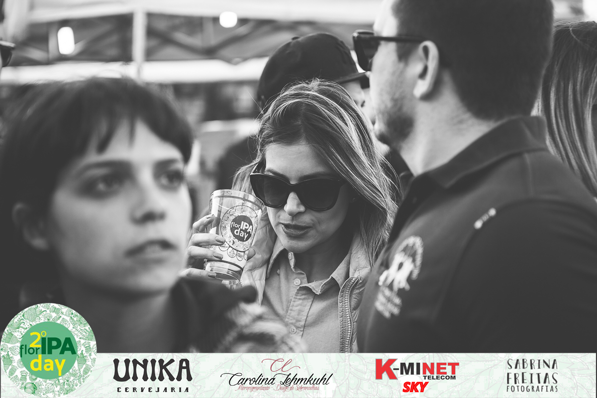 Fotos do evento que aconteceu em Florianópolis - Estacionamento do Burger Break - 2ª Edição FlorIPA Day - Sabrina Freitas Fotografias