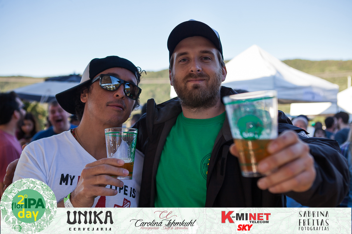 Fotos do evento que aconteceu em Florianópolis - Estacionamento do Burger Break - 2ª Edição FlorIPA Day - Sabrina Freitas Fotografias