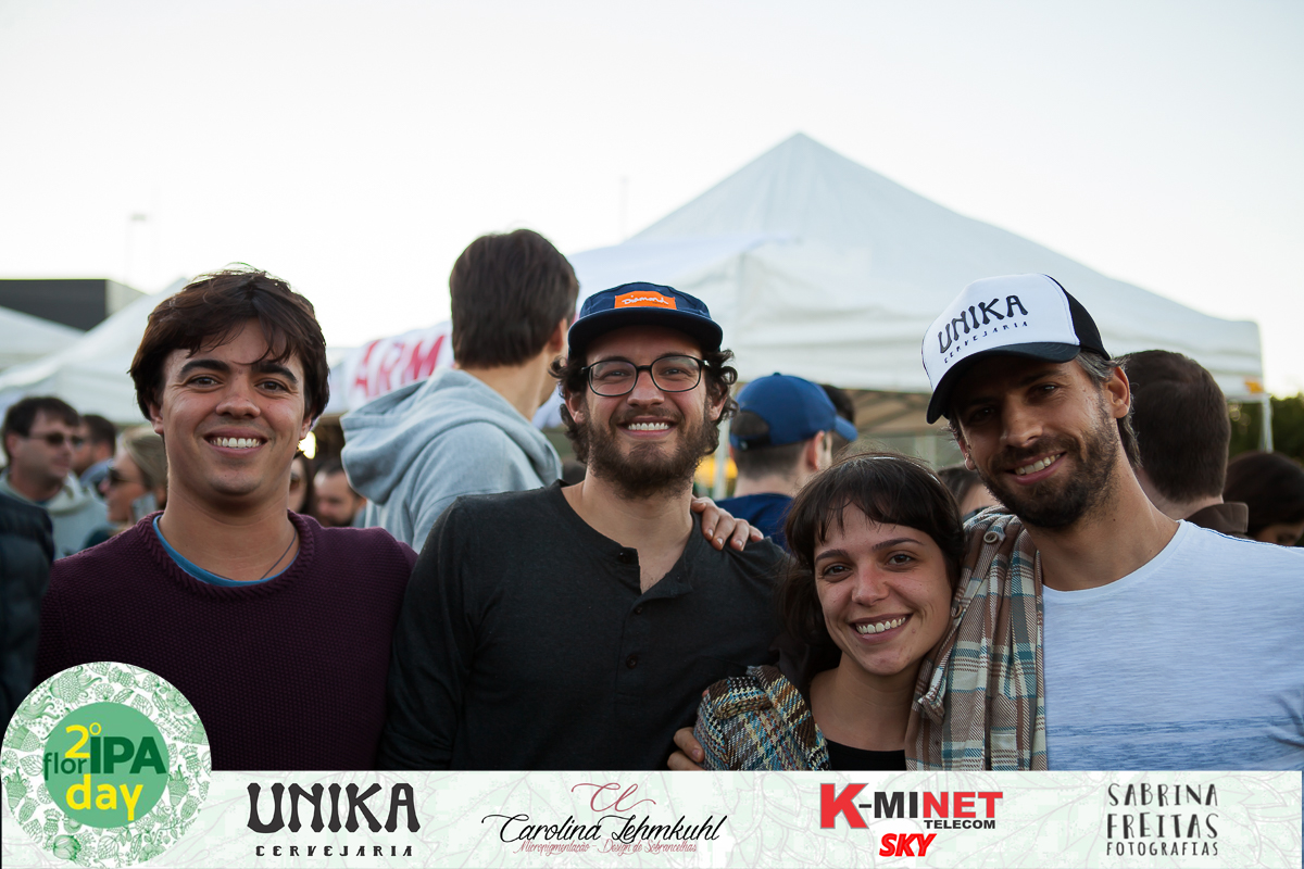 Fotos do evento que aconteceu em Florianópolis - Estacionamento do Burger Break - 2ª Edição FlorIPA Day - Sabrina Freitas Fotografias