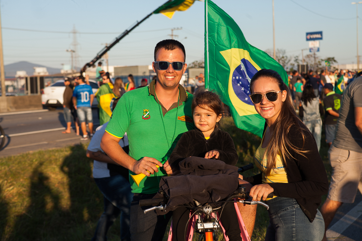 Fotografias das manifesta&ccedil;&otilde;es dos caminhoneiros em Palho&ccedil;a, registro feito por Sabrina Freitas Fotografias