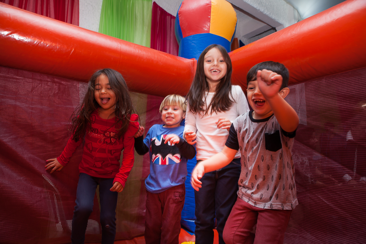 Fotografias ch&aacute; de beb&ecirc; do Pedro na F&aacute;brica de Festa localizada na Ponte do Imaruim Palho&ccedil;a Fotos Sabrina Freitas