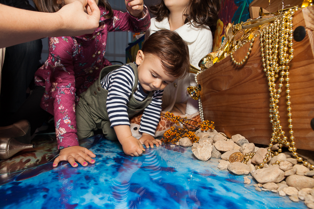 Fot&oacute;grafos infantis em anivers&aacute;rio de 1 ano, Sabrina Freitas Fotografias na Grande Florian&oacute;polis