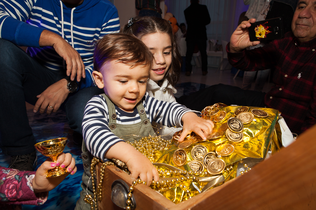 Fot&oacute;grafos infantis em anivers&aacute;rio de 1 ano, Sabrina Freitas Fotografias na Grande Florian&oacute;polis