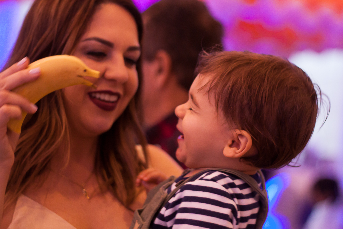Fot&oacute;grafos infantis em anivers&aacute;rio de 1 ano, Sabrina Freitas Fotografias na Grande Florian&oacute;polis