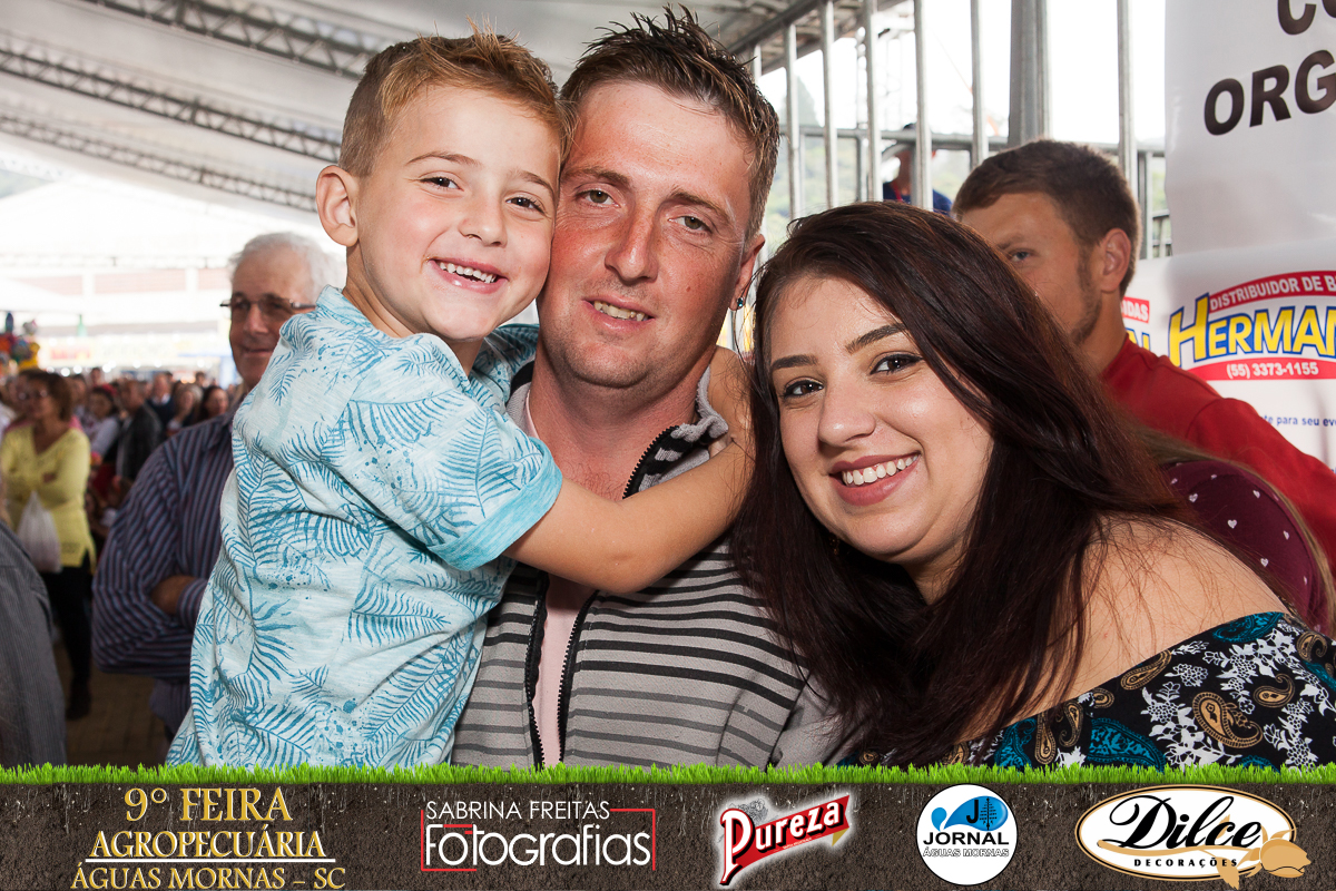 A Feira Agropecu&aacute;ria de &Aacute;guas Mornas foi fotografada por Sabrina Freitas do Jornal AM