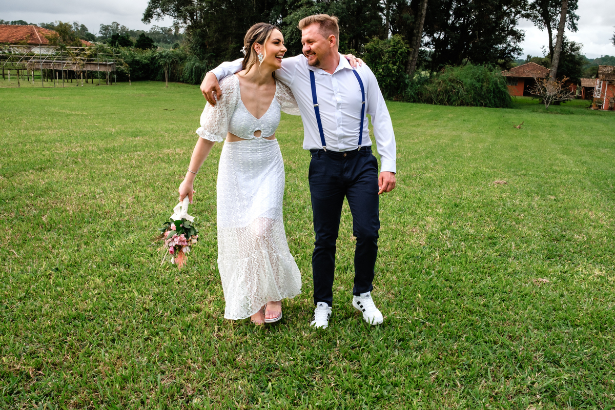 Ensaio de Pré casamento no Recanto das Glicínias
