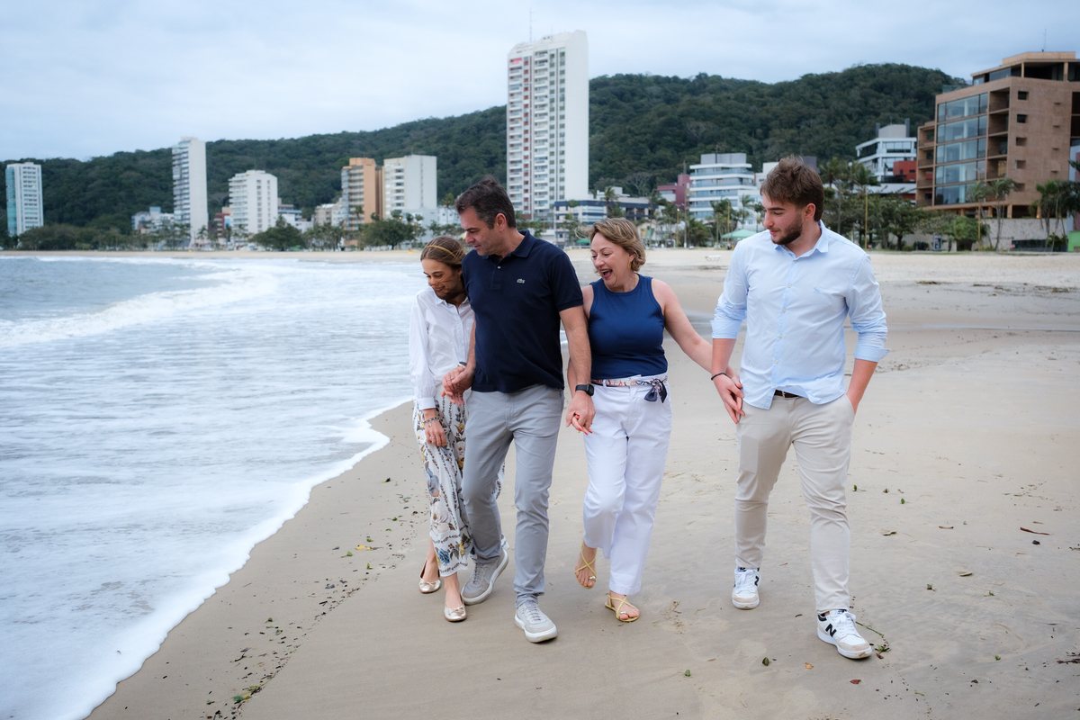 Ensaio de Bodas de Prata em Morretes e na Praia Mansa