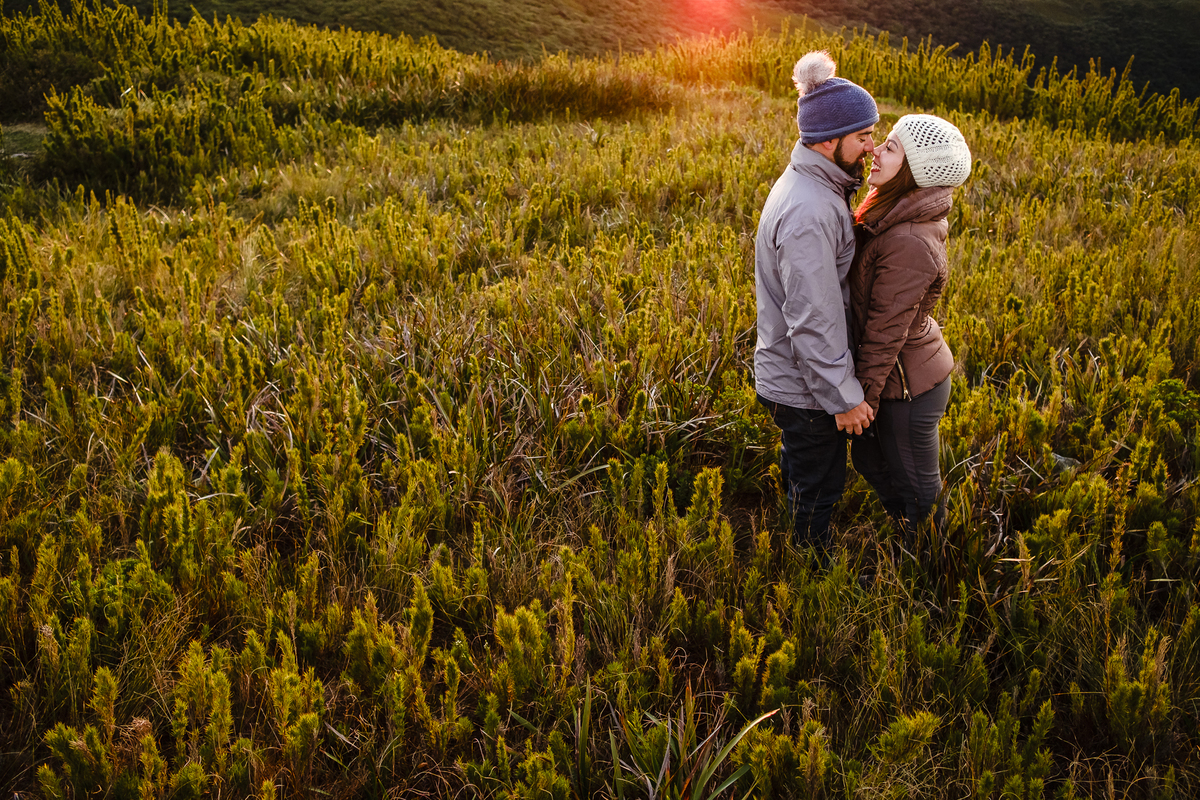 Ensaio de Pré Wedding na Montanha, no Pico do Itapiroca