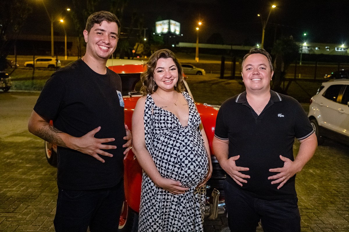 Ensaio de Familia Gestante no Armazem garage Bar