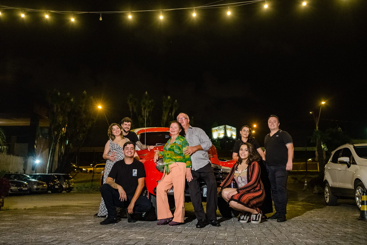 Ensaio de Familia Gestante no Armazem garage Bar