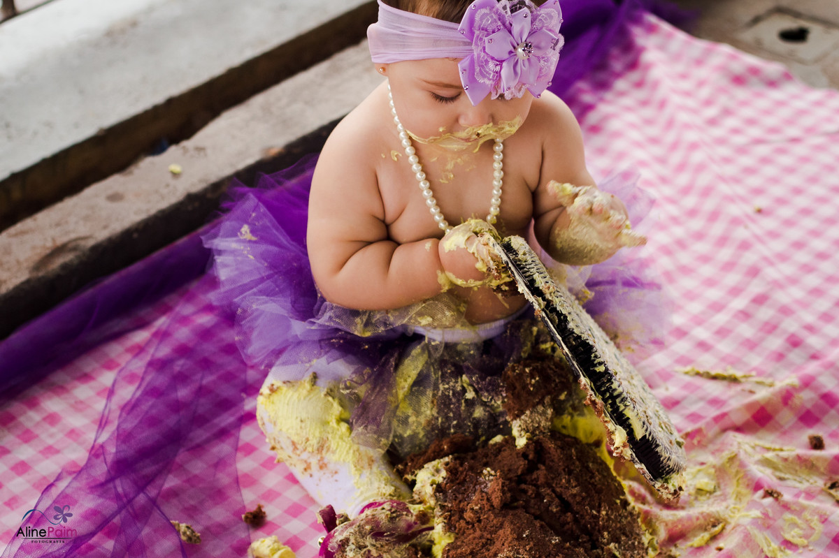 aline paim fotografia, ensaio familia, fotografo de familia, ensaio externo joinville, joinville, smash the cake, ensaio externo, ensaio infantil, ensaio menina, ensaio na expoville, bolo
