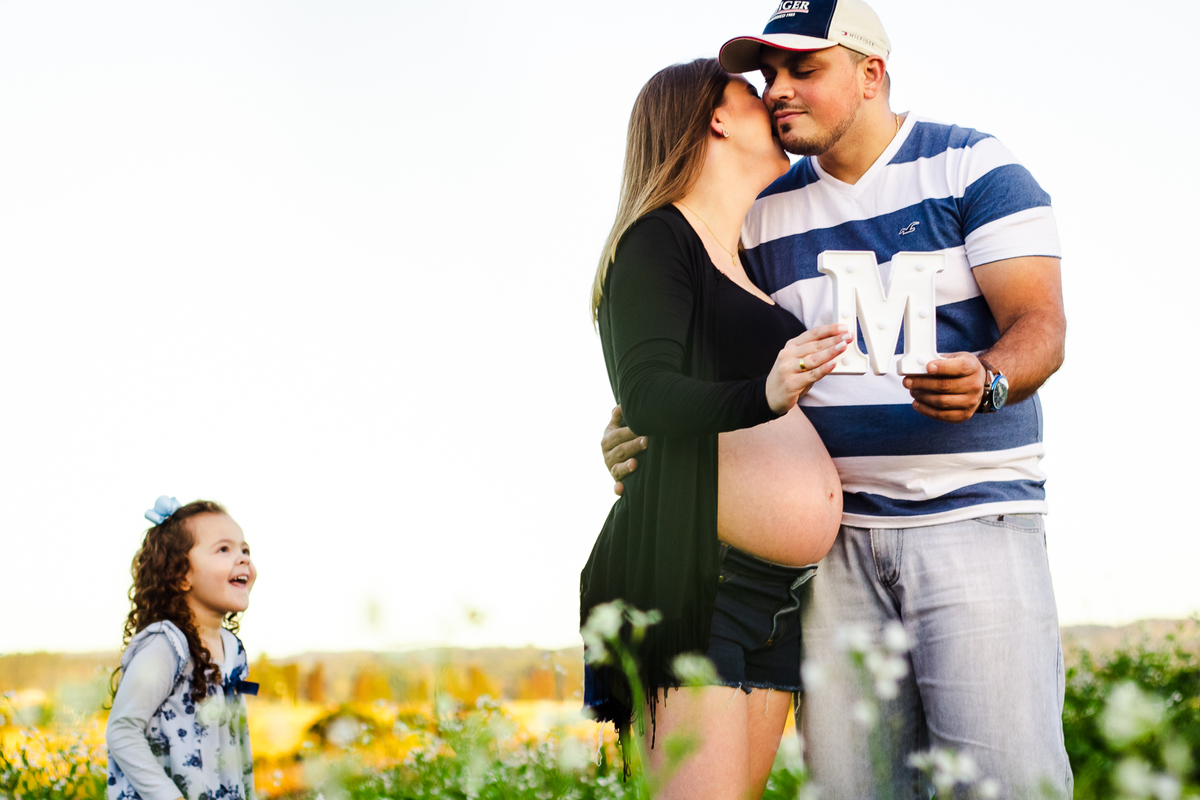 fotografia de gestante, foto externa em campo alegre fotografado pela aline paim