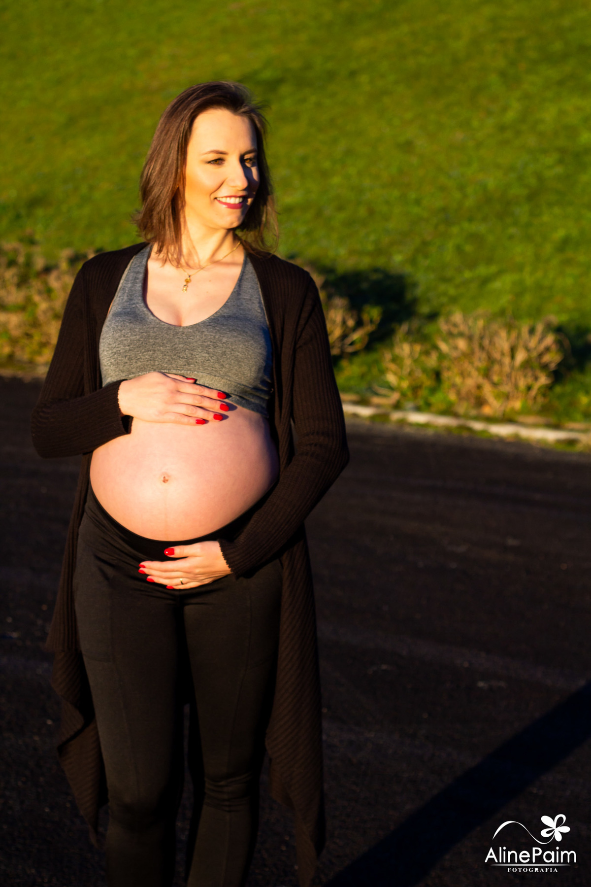 barriga de gestante, fotografia de gravida, ensaio externo gestante, fotografo que faz foto de gravida em sao bento do sul