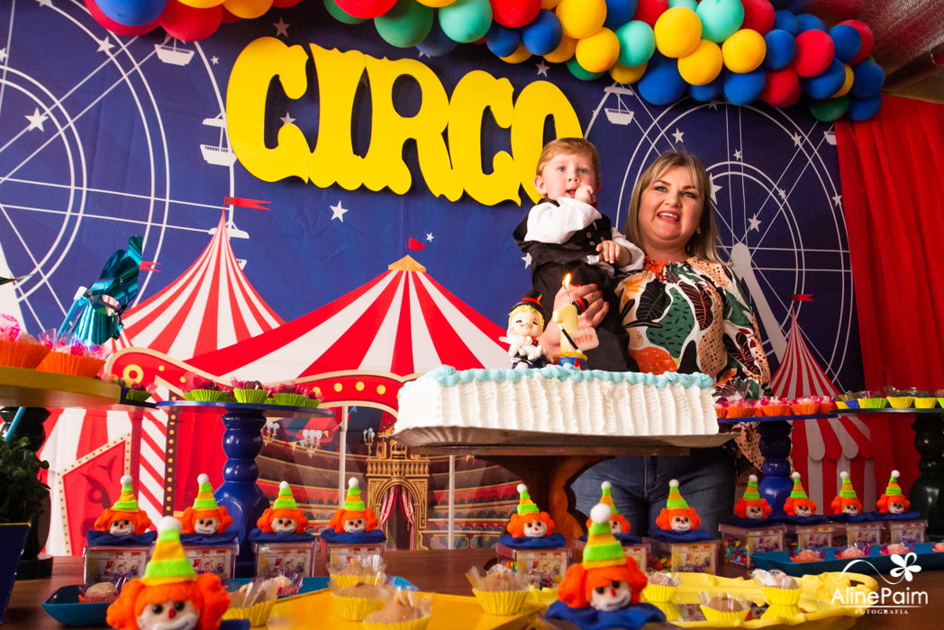 festa de menino tema circo, festa infantil menino, aniversario de menino, aniversario de 1ano tema circo, hora do parabens, parabens, aline paim fotografia, sao bento do sul, rio negrinho