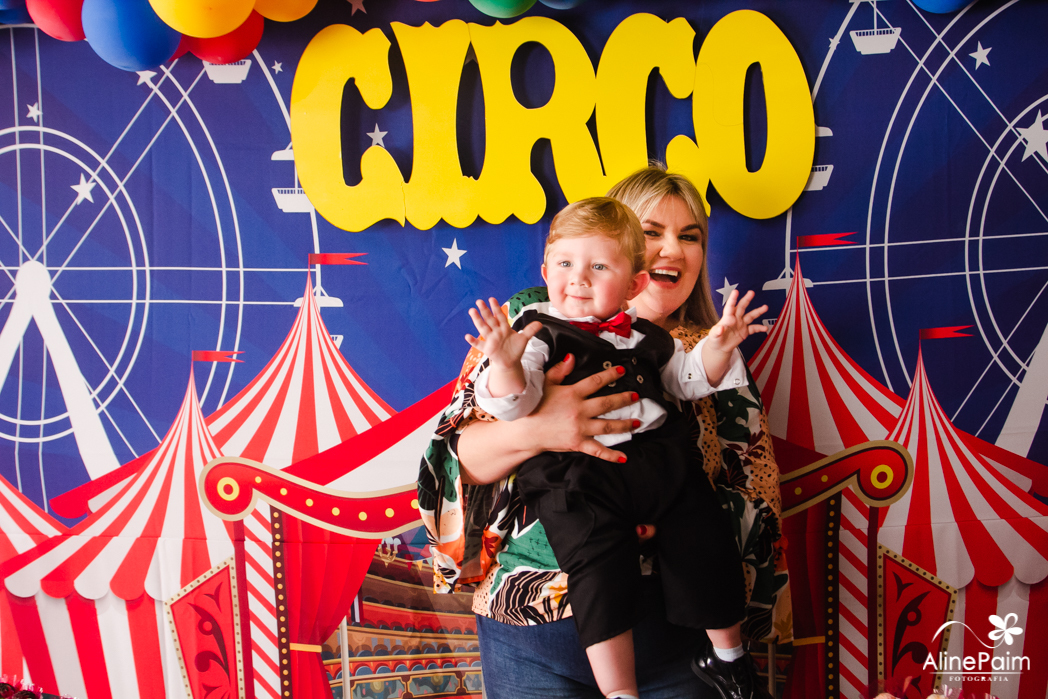 festa primeiro ano, aniversario infantil, festa de menino, tema circo, roupa bebe de circo, aline paim fotografia, fotografia de festa infantil, rio negrinho, campo alegre, sao bento do sul