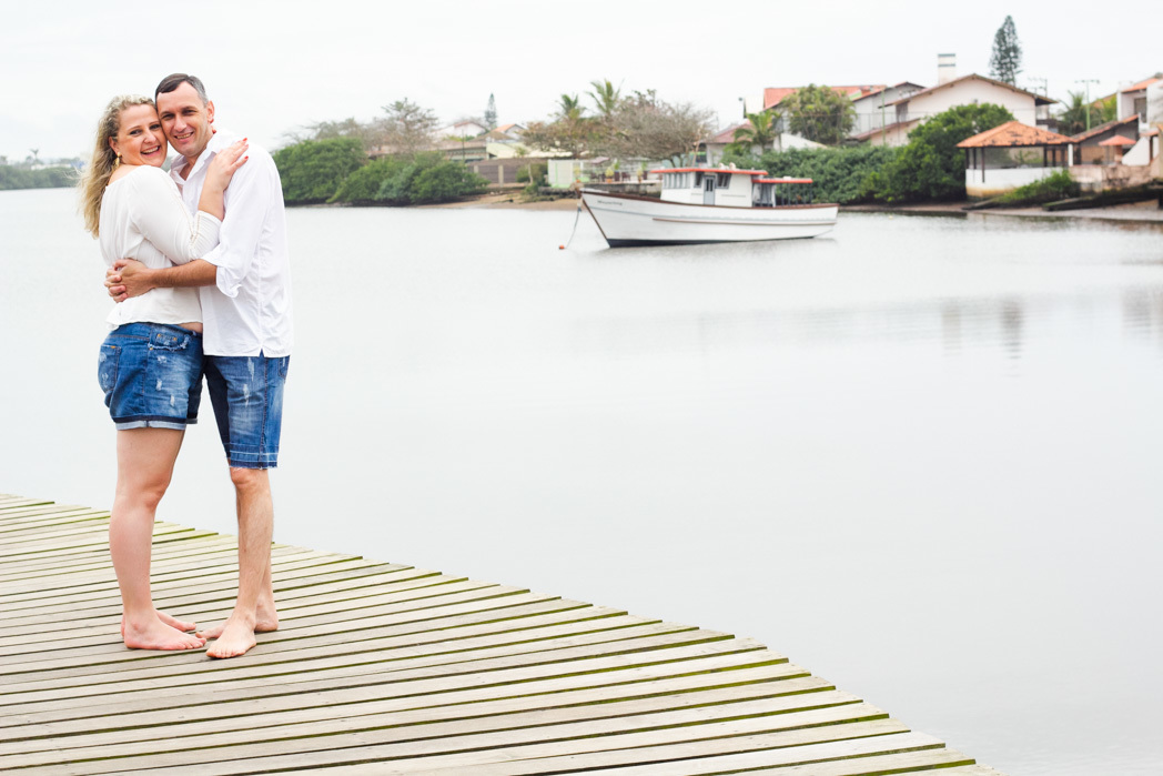 melhor fotografo em sao bento do sul, melhor fotografo de familia em sao bento do sul, fotografia de familia, ensaio fotografico de casal, foto de casal na praia de barra velha, look casal para foto