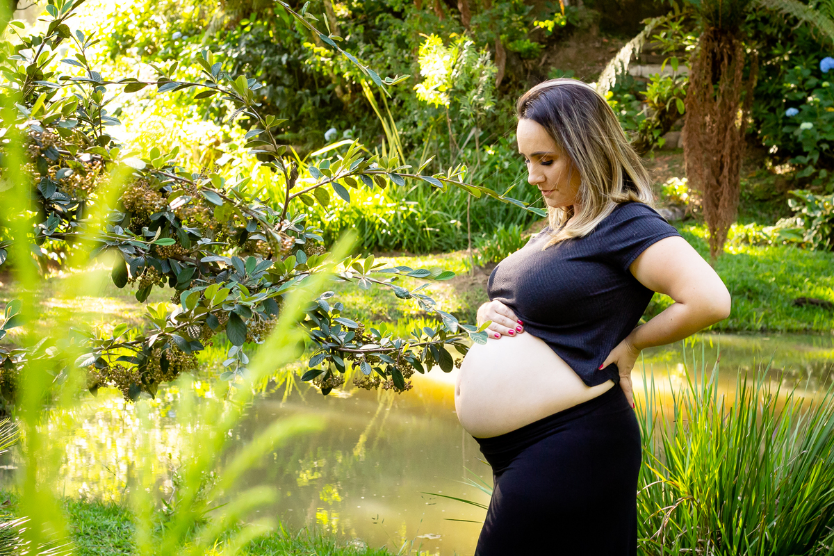 fotografia de gravida em sao bento do sul, fotografo de gestante em sao bento do sul, fotografa mulher para ensaio gravida em sao bento do sul, fotografia de familia em sao bento do sul, aline paim fotografia faz fotos de gestante em sao bento do sul, 