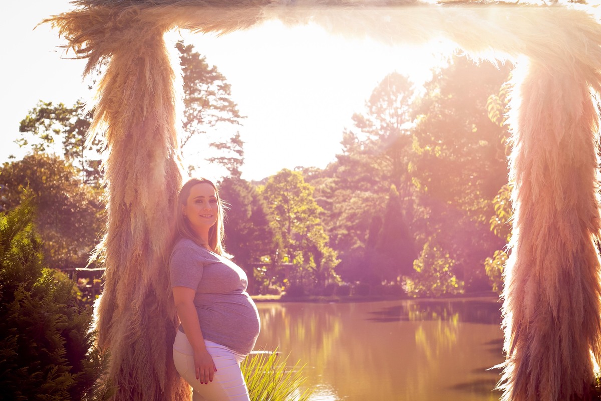 fotografia de gravida no sitio vale do lago, ensaio de gestante no sitio vale do lago, fotos gravida no sitio vale do lago, ensaio de familia no sitio vale do lago, fotografa de gravida em sao bento do sul, aline paim fotografia