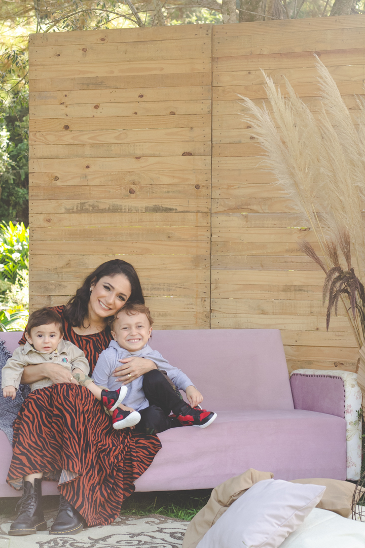 blogueira rebeca faucz, rebeca faucz, rebeca  faucz sao bento do sul, foto mae e filhos, fotografia profissional