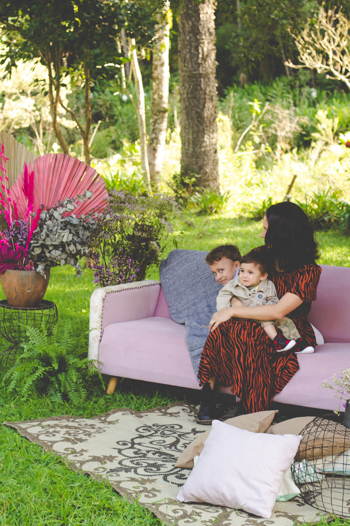 foto dia das maes com bebe, ensaio fotografico 2021, ensaio externo dia das maes 2021,  sao bento do sul, fotografa em sao bento do sul