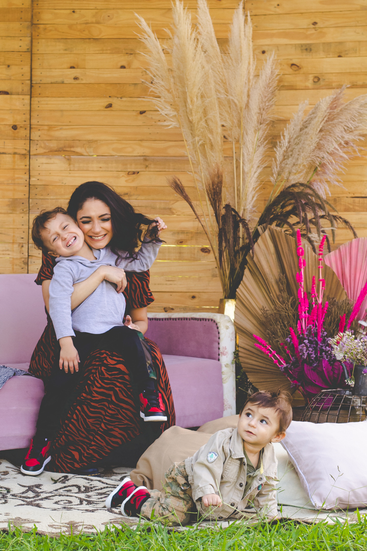 mae de dois, mae de meninos, ensaio fotografico com filhos, ensaio dia das maes com filhos, ensaio dia das maes externo em sao bento do sul,