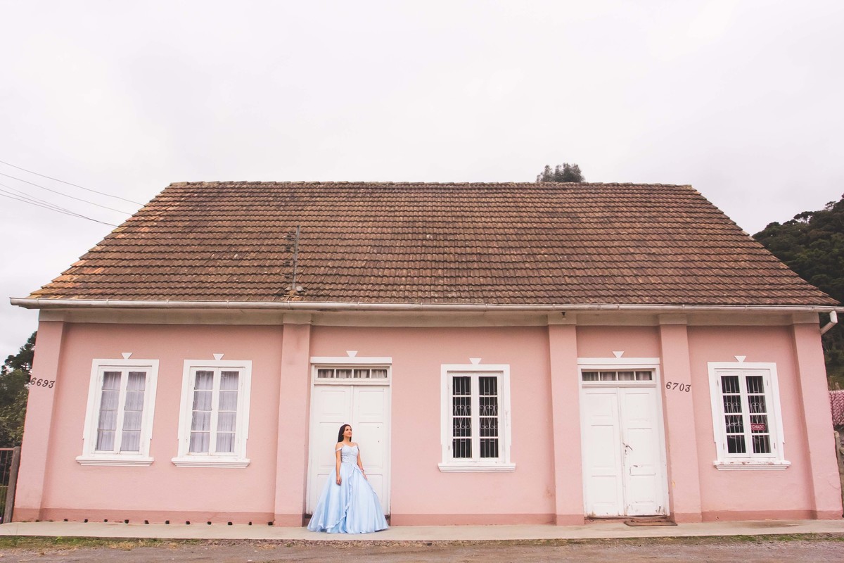 ensaio 15 anos com vestido azul, ensaio fotografico 15 anos em casa antiga, casa antiga em sao bento do sul, 