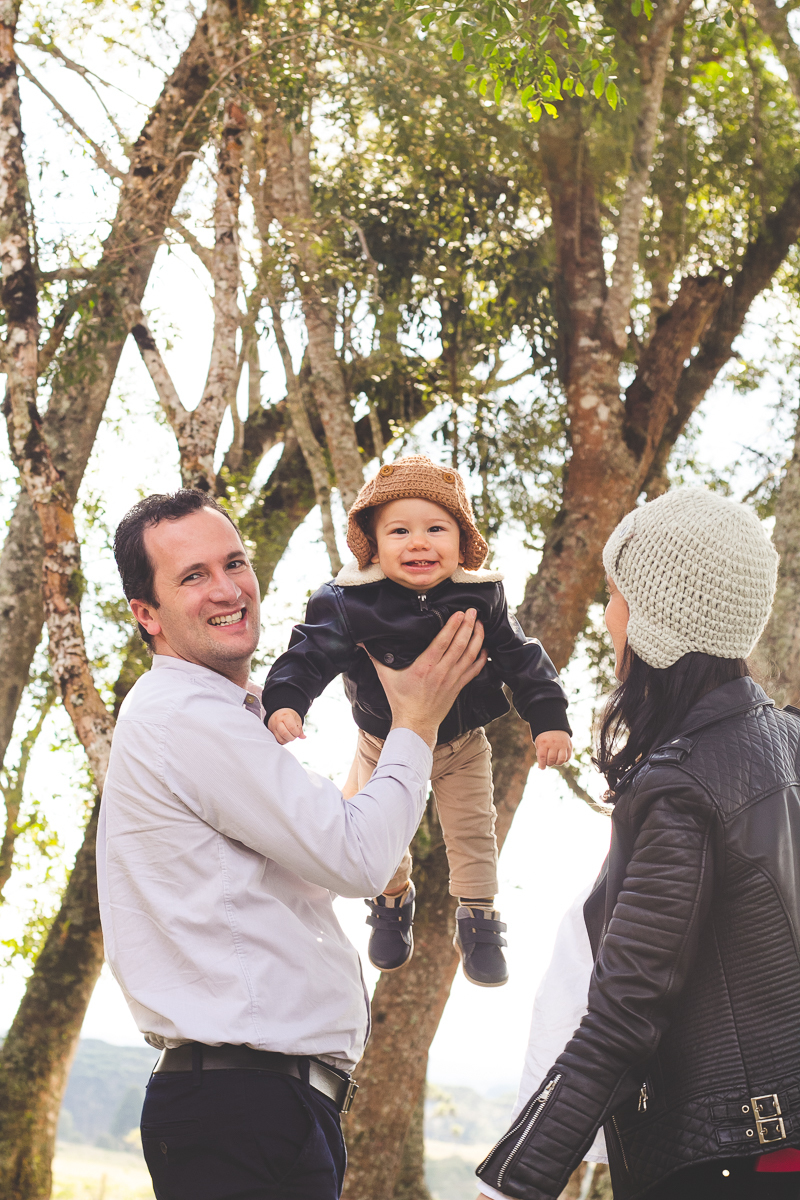 fotografa de familia em santa catatina, ensaio familia 1 ano, ensaio de bebe 1 ano, ensaio infantil tema aviador, fotos bebe aviador