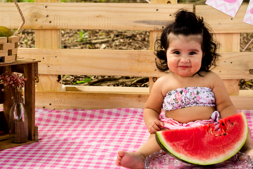 Ensaio Smash The Fruit, aline paim fotografia, ensaio externo, fotografia de familia, fotografo em joinville, ensaio com frutas