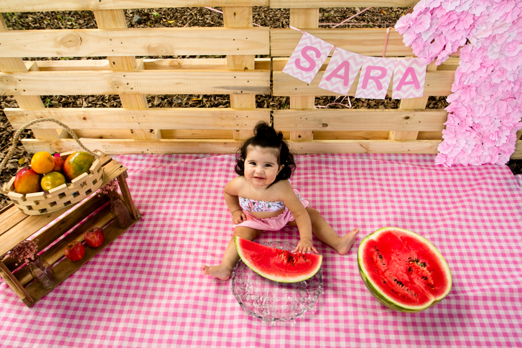 Ensaio Smash The Fruit, aline paim fotografia, ensaio externo, fotografia de familia, fotografo em joinville, ensaio rustico, ensaio com frutas
