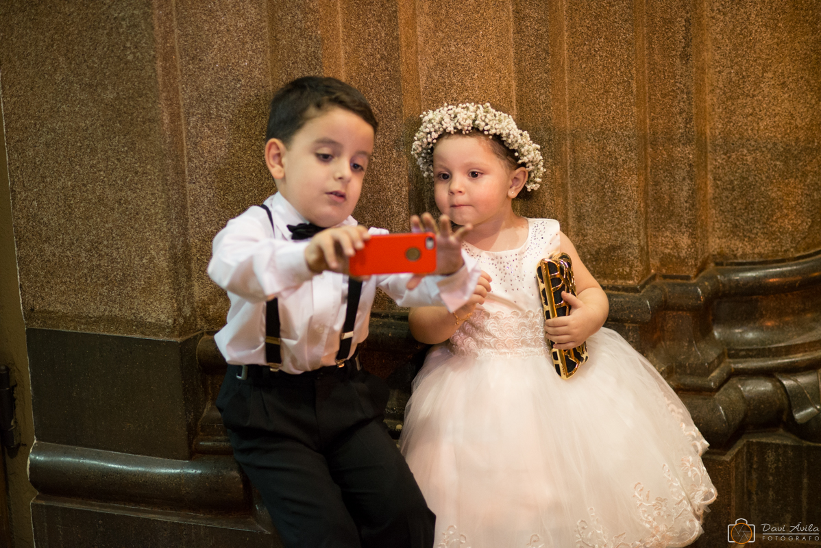 casamento, crianças tirando selfie, pagem, daminha