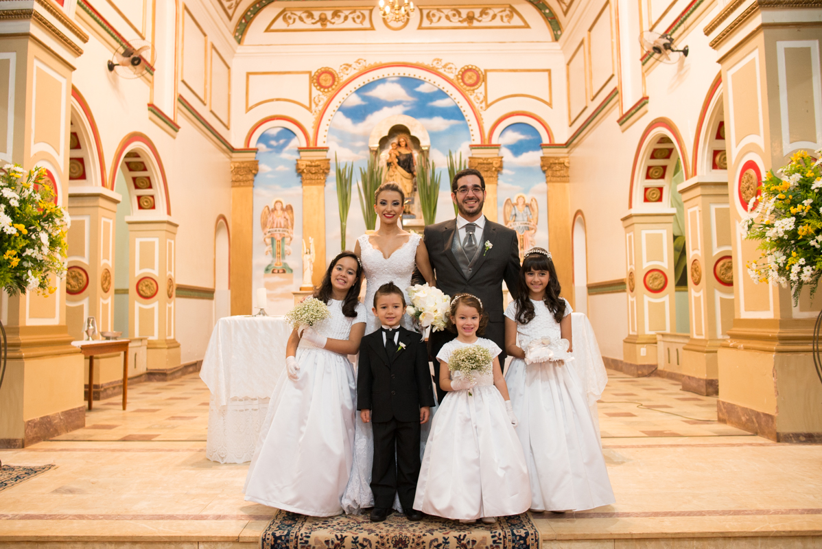 casamento, noivos e daminhas, e pagem