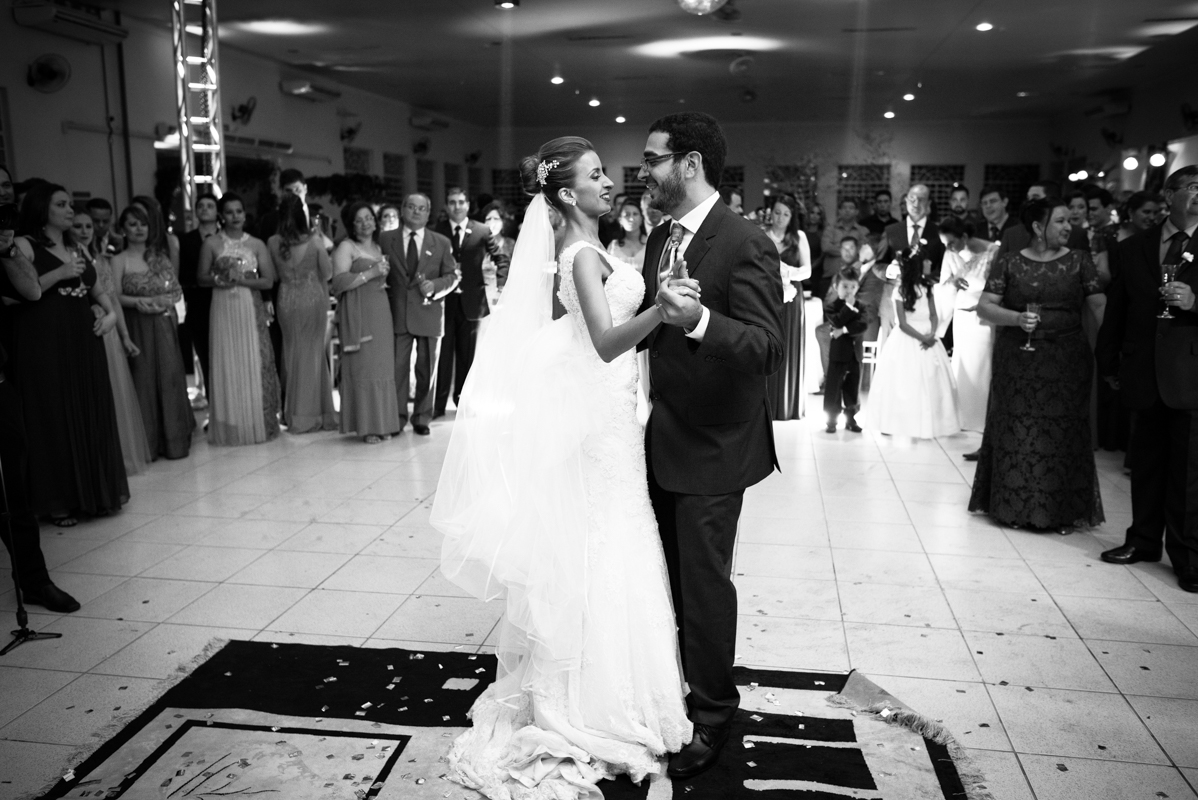 casamento, noivos centro da pista