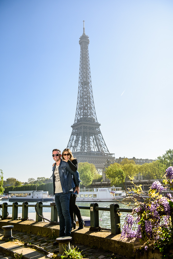 CASAL apaixonados em PARIS fotografado pela DF PHOTOGRAPHIE