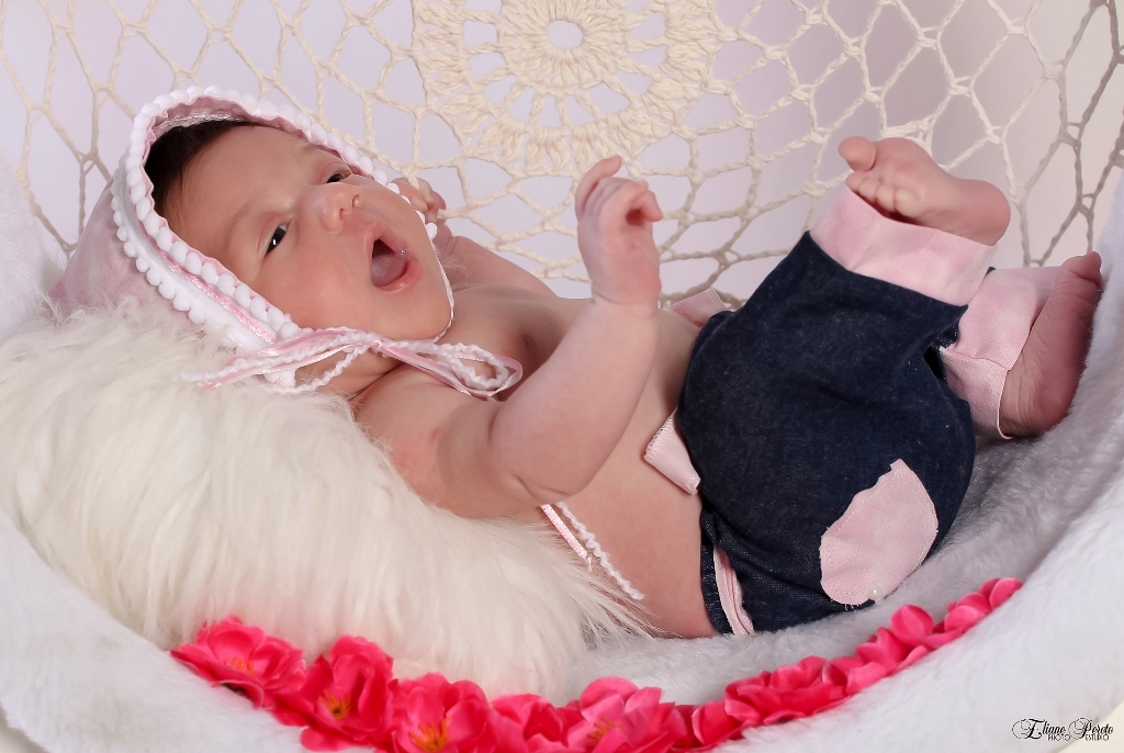 Isis, 1 mês, estúdio barra Bonita,