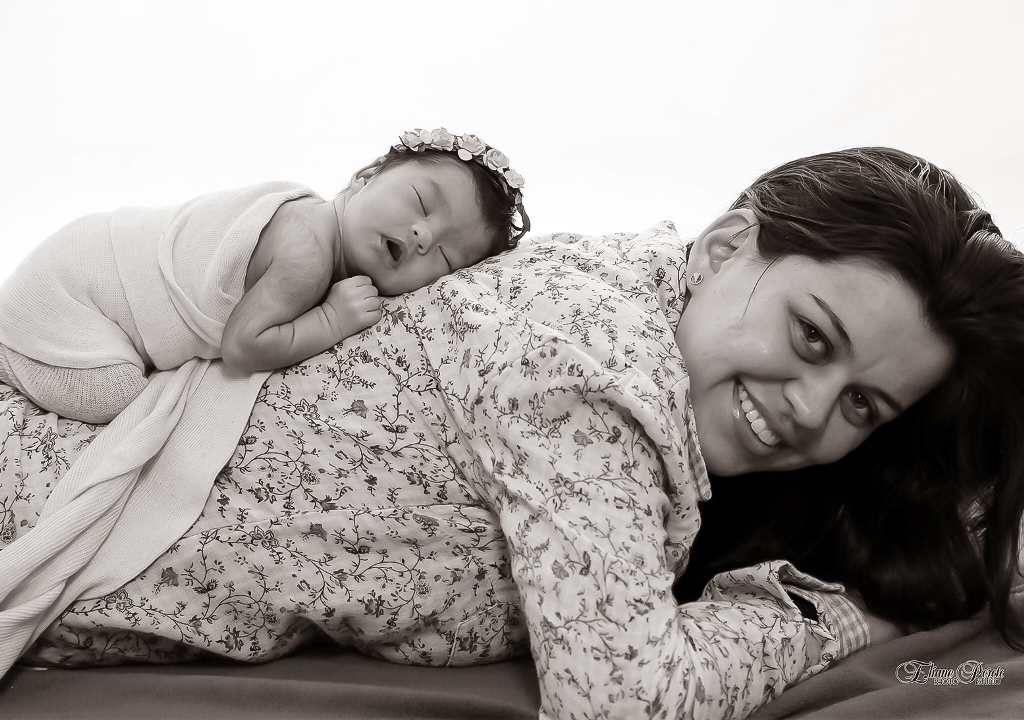 Newborn, Recém-Nascidos, Fotografia de Newborn, Fotografia de Estúdio, Bebês, Barra Bonita, Mamãe e Bebê