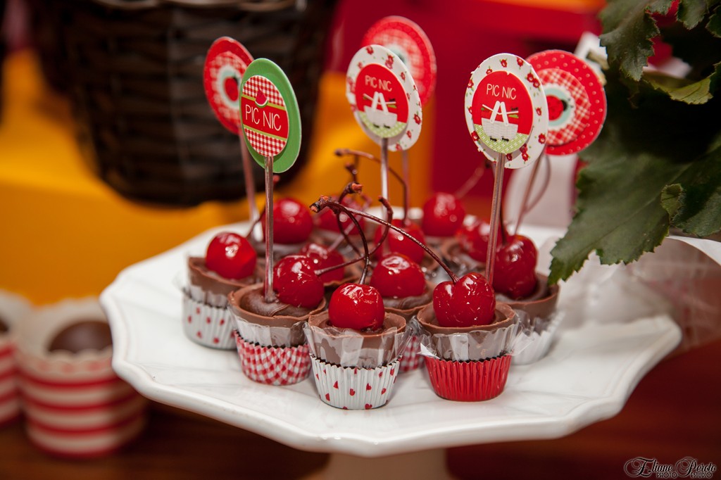 Festa de aniversário Helena 6 anos, docinhos