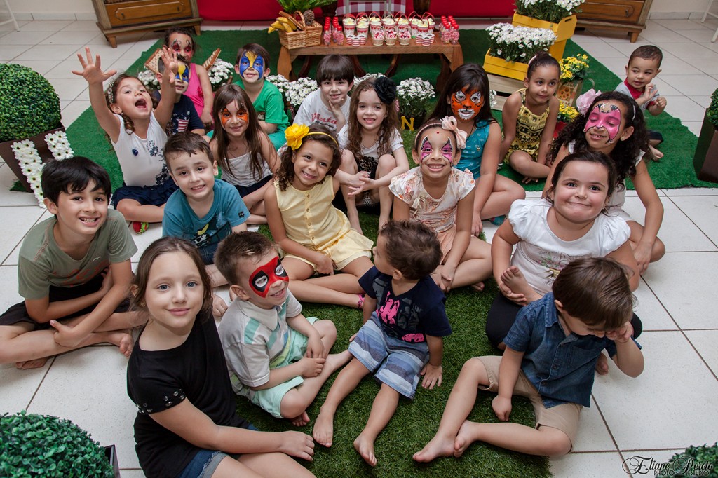Festa de aniversário Helena 6 anos, com seus amiguinhos