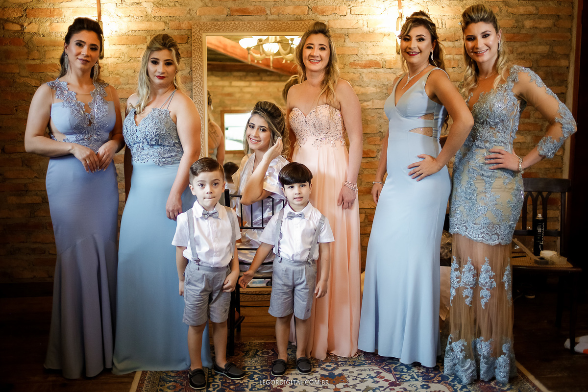 Madrinhas e noiva