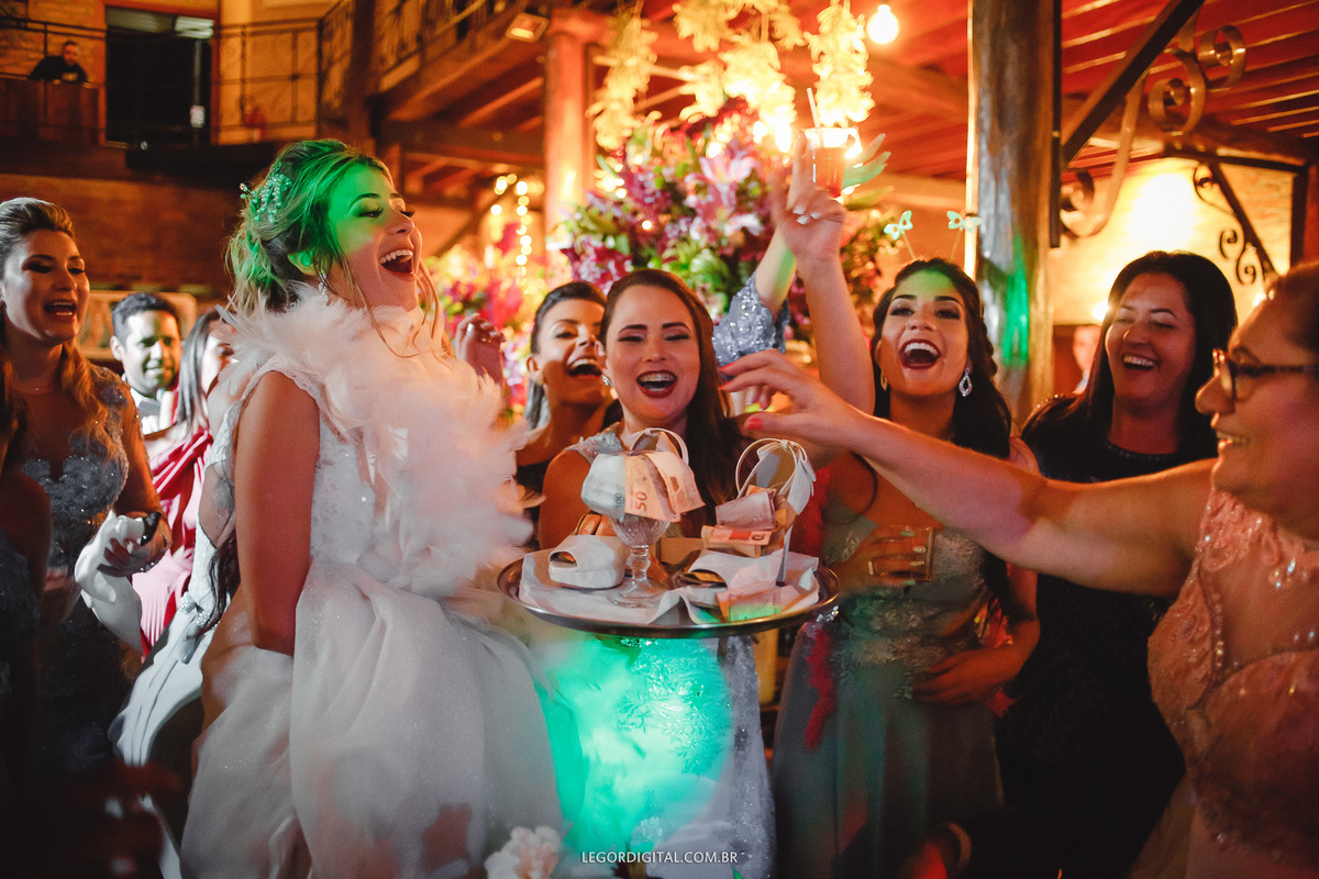 Dinheiro das madrinhas