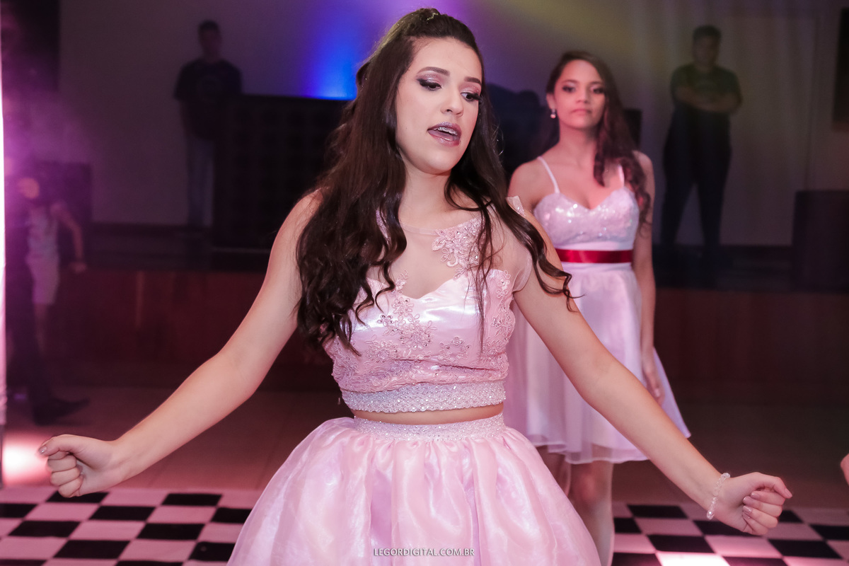 Dança ensaiada de 15 anos