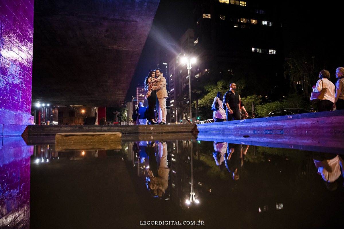 Ensaio de casal na Avenida Paulista