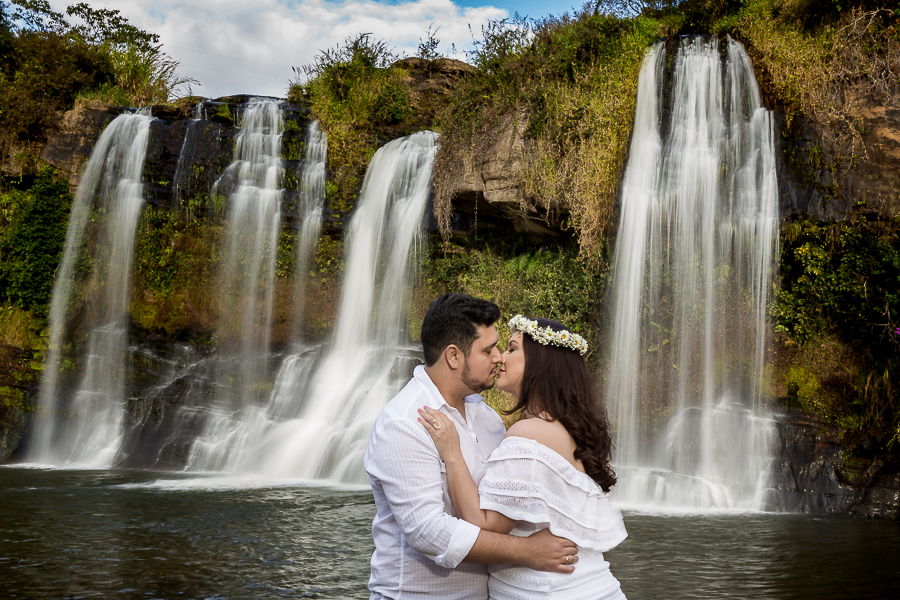 Carrancas - natureza - save the date - claudio - casamento - pré wedding - love - erika ribeiro - cachoeira