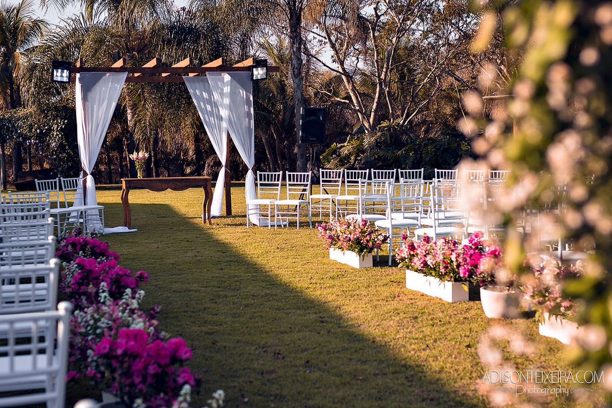 casamento de andre e biancca clicados por adilson teixeira fotografo em presidente venceslau e presidente prudente, foi um prazer fazer essa fotografia de casamento em presidente venceslau. Bom trabalhar com maisa bordinassi e lucas previato cinegrafia